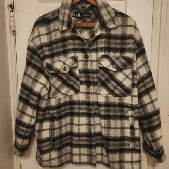 Zara Shacket - Picture 2 of 4